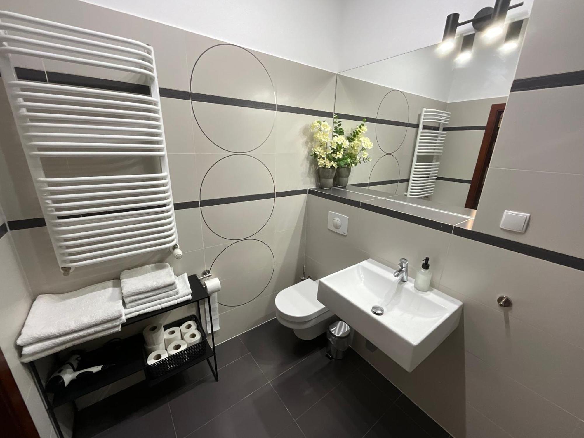 Apartamenty Zlota Nic Opole Kültér fotó