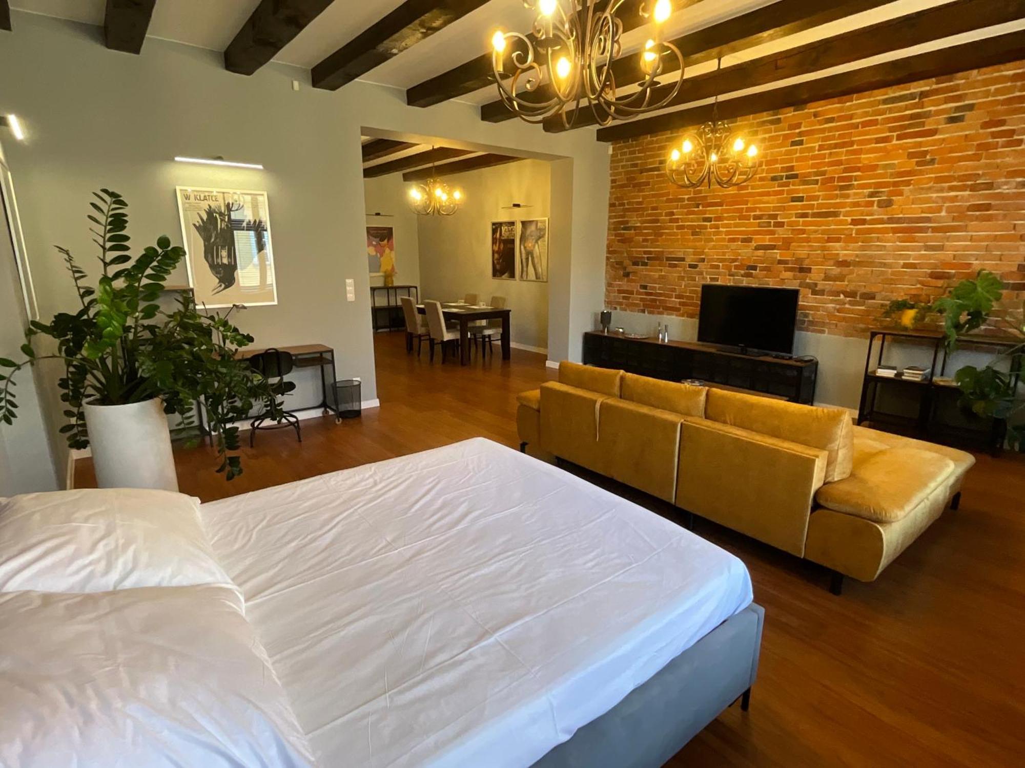 Apartamenty Zlota Nic Opole Kültér fotó